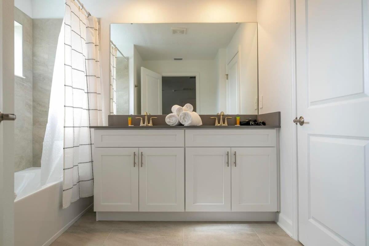 Gorgeous 4bd With Pool At Storey 4475 Hébergement de vacances *